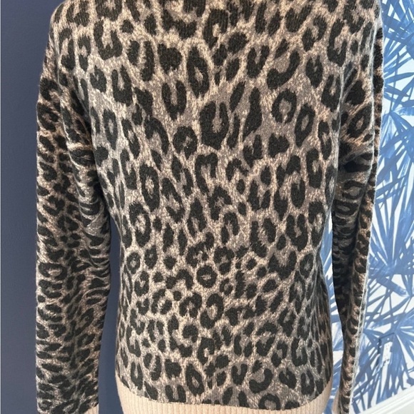 Sweater Leopard Print Sweater - medium - Picture 2 of 5